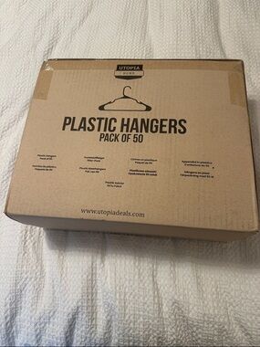 Utopia Home Plastic Hangers Pack of 50 - White, Brand New